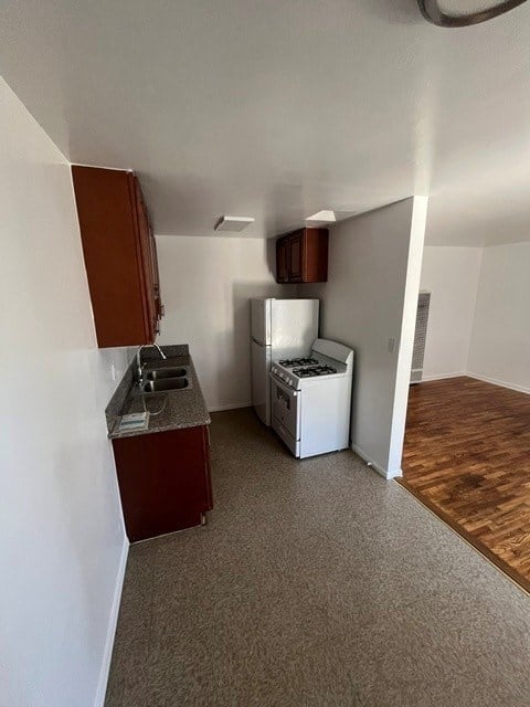 Floor plan for 1 bed, 1 bath, 980 sqft